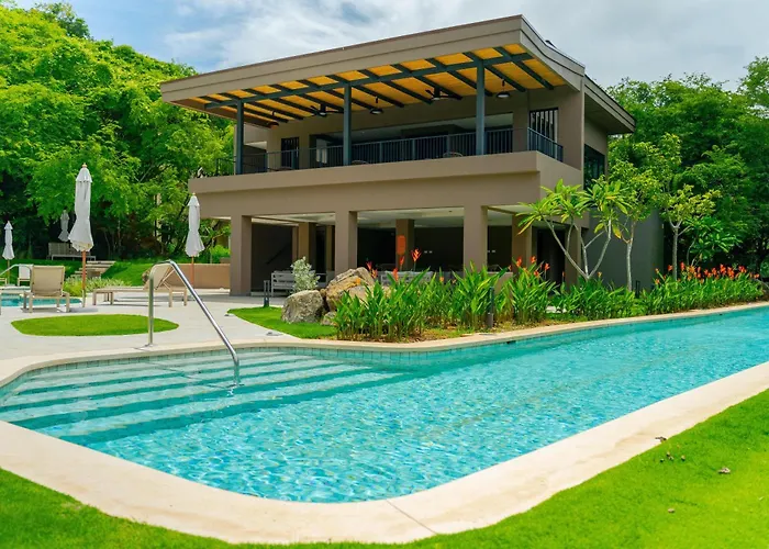 Naumi N452 | High Floor 2br Ocean View In Playas Del Coco Holiday home *