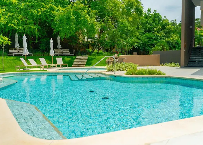 Naumi N452 | High Floor 2br Ocean View In Playas Del Coco * Sardinal (Guanacaste)